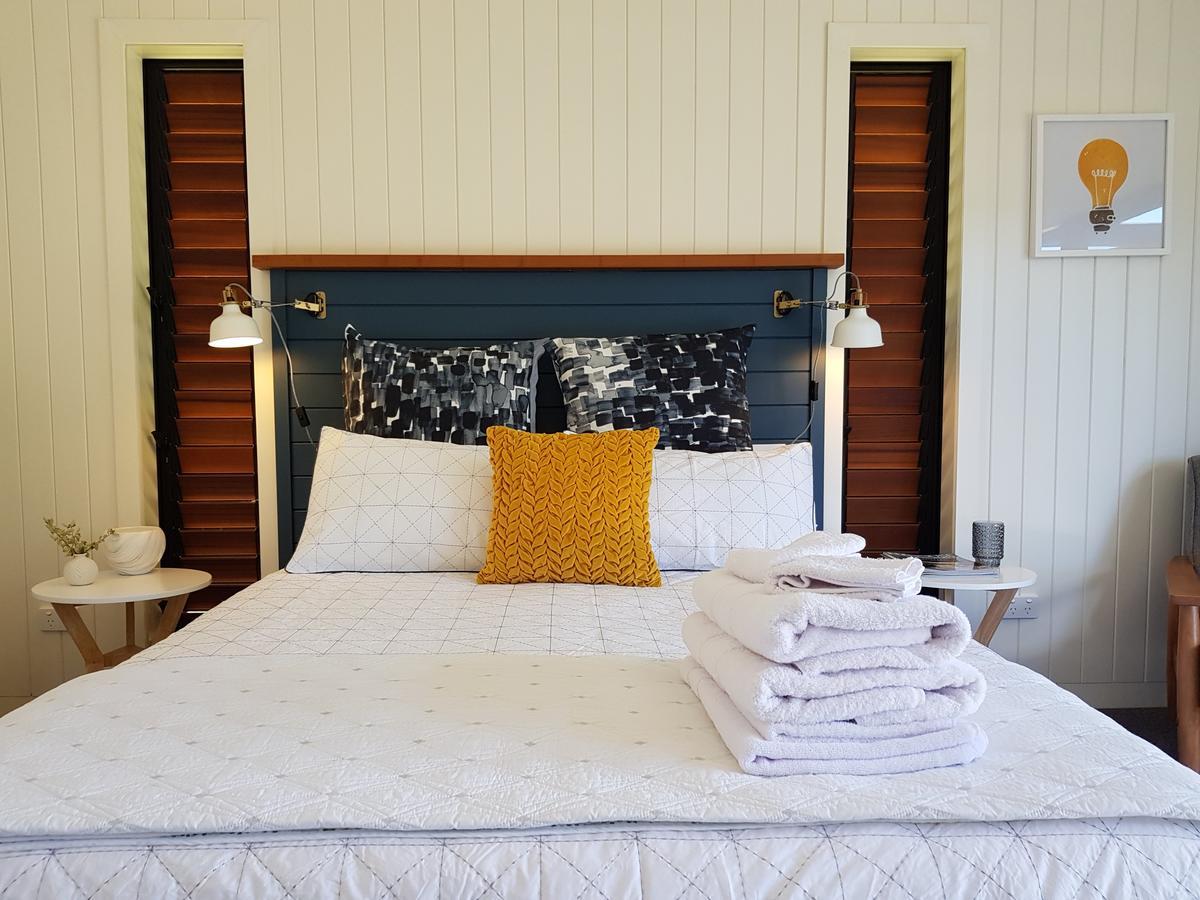 Bed and Breakfast Admiral Waters à Cooks Beach Extérieur photo
